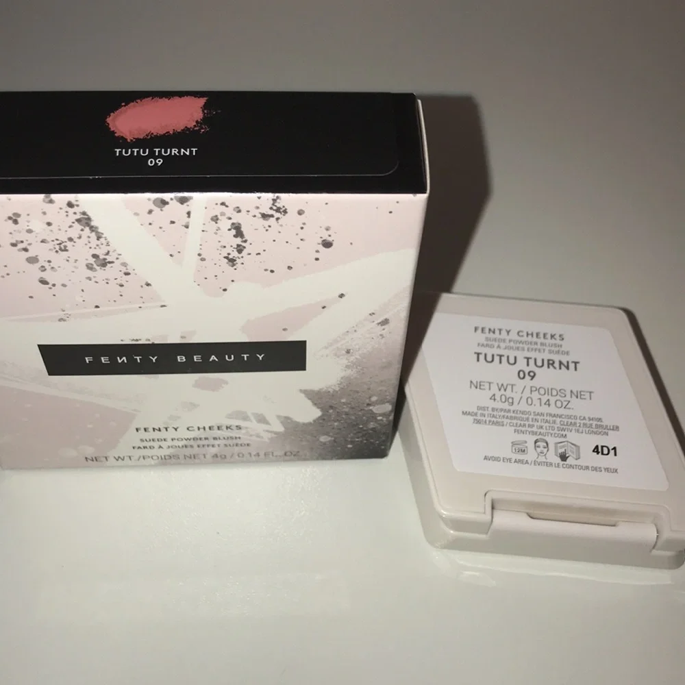 Fenty Cheeks Suede Powder Blush in tutu turnt NEW